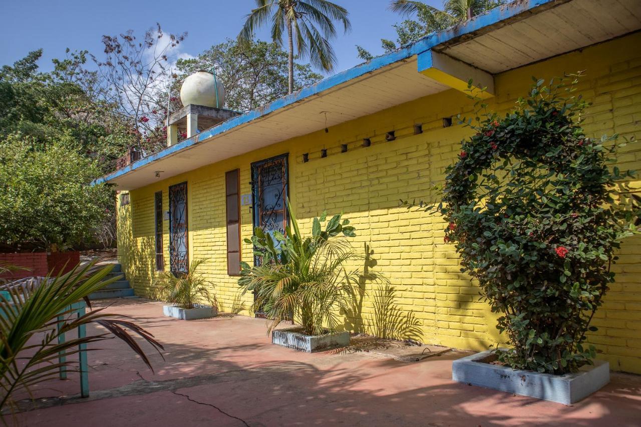 Hostal Shalom Puerto Escondido  Exterior photo